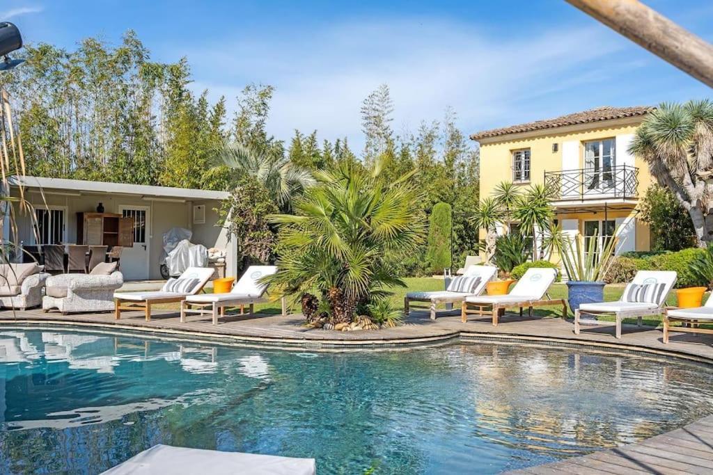 Grande Villa St-Tropez Area Avec Piscine Chauffee กาสแซ็ง ภายนอก รูปภาพ