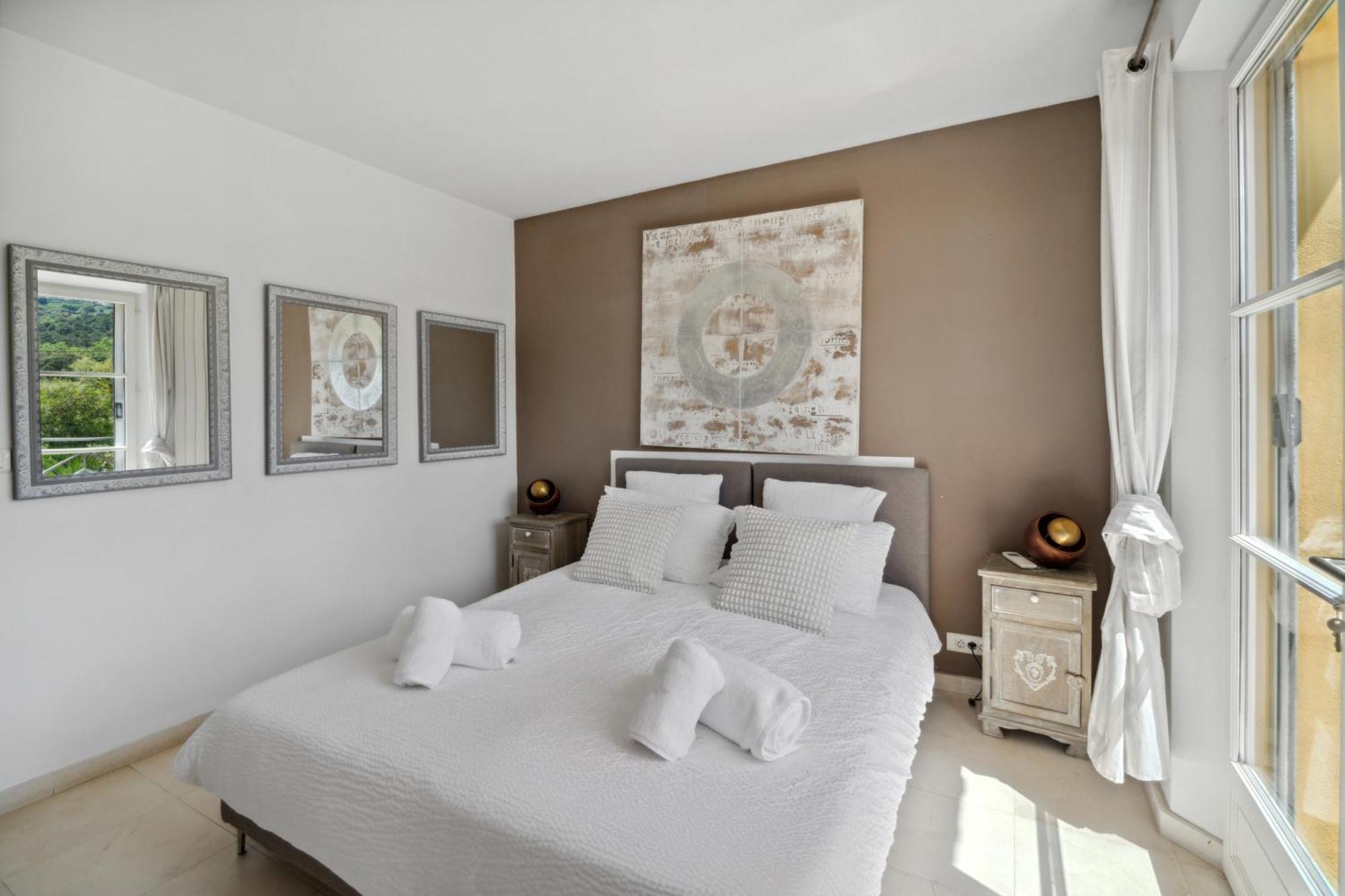 Grande Villa St-Tropez Area Avec Piscine Chauffee กาสแซ็ง ภายนอก รูปภาพ