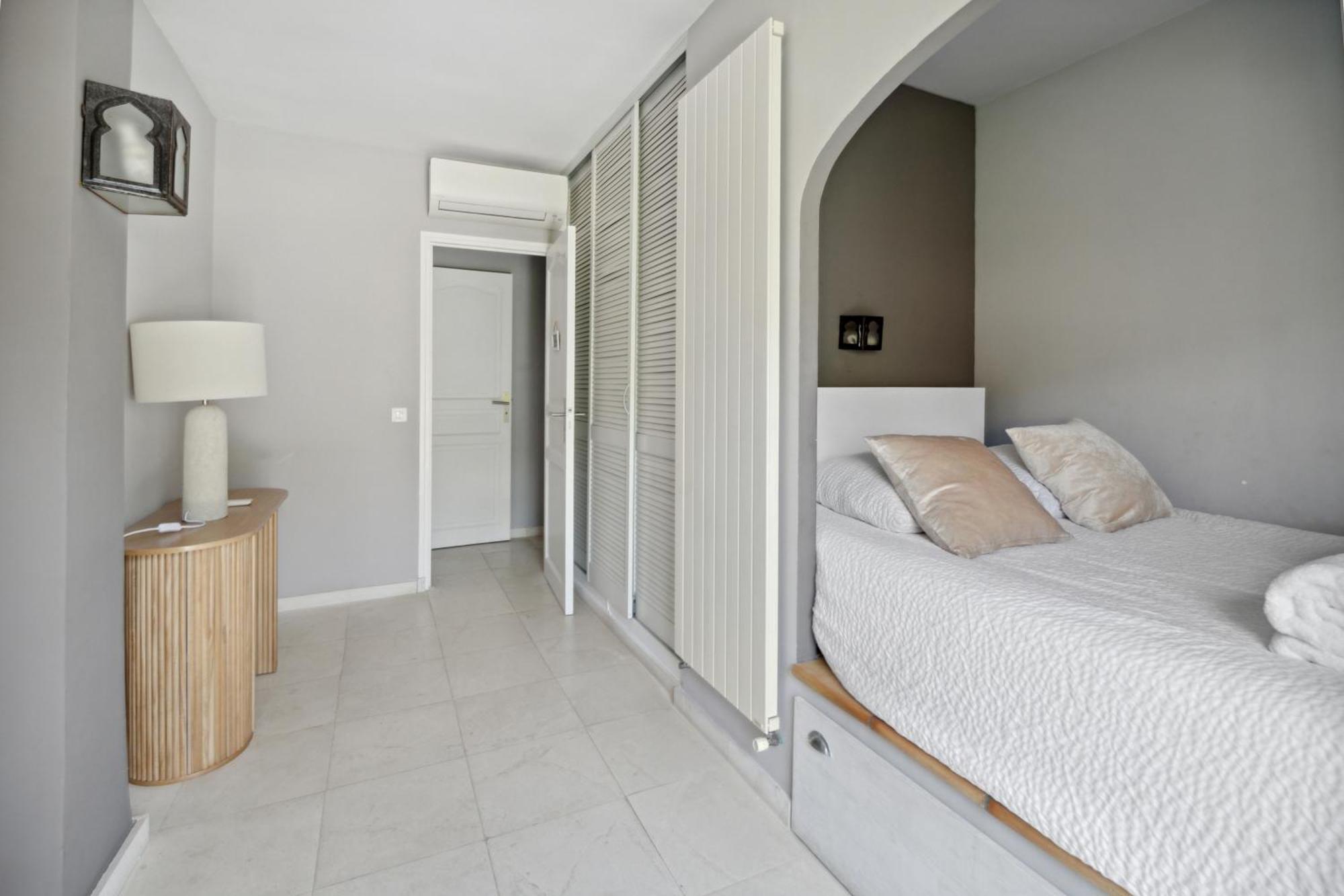 Grande Villa St-Tropez Area Avec Piscine Chauffee กาสแซ็ง ภายนอก รูปภาพ
